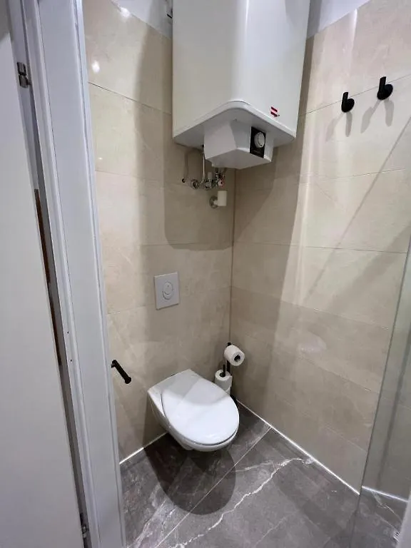 Aparment Near Metro - Kingsize Bed Διαμέρισμα Βιέννη